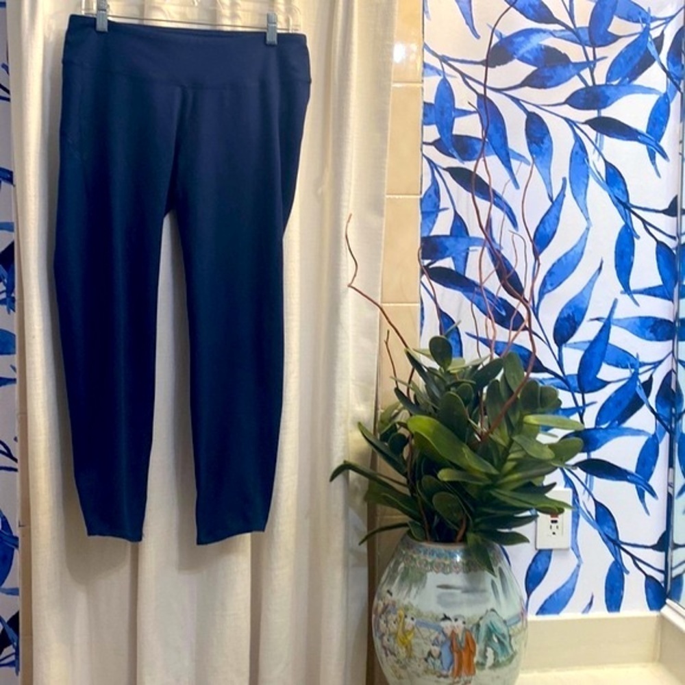 NWOT Women’s Blue Polyester and Spandex Southern Tide Leggings Size Medium